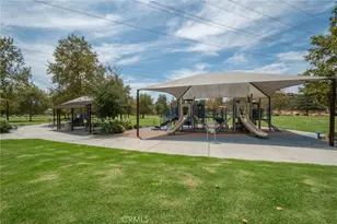 28454 Evergreen, Saugus, CA 91390 - Photo 21