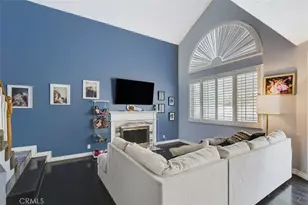 28454 Evergreen, Saugus, CA 91390 - Photo 3