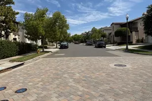 27021 Channel Ln, Valencia, CA 91355 - Photo 3
