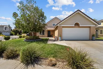 27631 Buckskin, Castaic, CA 91384 - Photo 1
