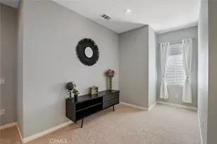 23868 Toscana Dr, Valencia, CA 91354 - Photo 15