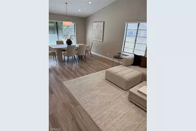23317 Saticoy Street, Canoga Park, CA 91304 - Photo 27