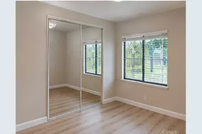 23317 Saticoy Street, Canoga Park, CA 91304 - Photo 9