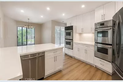 23317 Saticoy Street, Canoga Park, CA 91304 - Photo 3