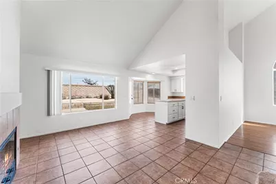 1000 Cloverdale Court, Rosamond, CA 93560 - Photo 11