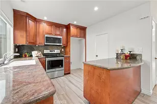10120 Larwin Ave, Chatsworth, CA 91311 - Photo 15