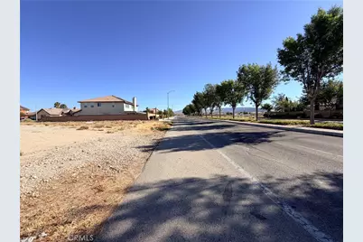 40 Ste Vic Ave J8, Lancaster, CA 93535 - Photo 23