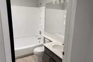 13750 Hubbard, Sylmar, CA 91342 - Photo 9