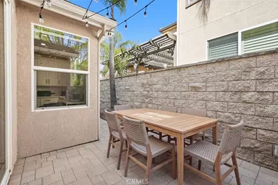 19945 Oakville Court, Northridge, CA 91326 - Photo 15