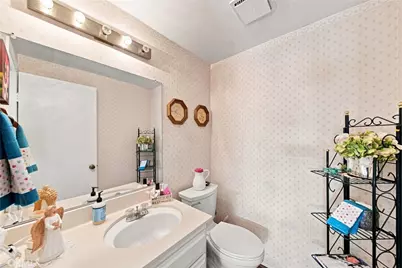 20109 Brenda Court, Lakewood, CA 90715 - Photo 15