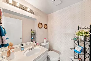 20109 Brenda Ct, Lakewood, CA 90715 - Photo 15