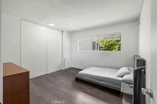 18619 Collins, Los Angeles, CA 91356 - Photo 25