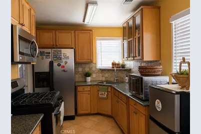 8811 Sparton, Arleta, CA 91331 - Photo 3