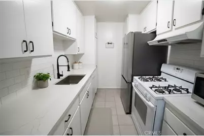 5700 Etiwanda Avenue #149, Tarzana, CA 91356 - Photo 3
