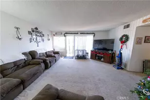 5700 Etiwanda Ave, Tarzana, CA 91356 - Photo 7