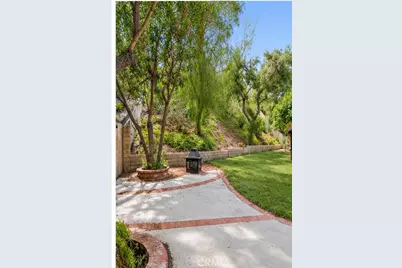 16939 Highfalls, Canyon Country, CA 91387 - Photo 23