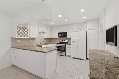 16939 Highfalls, Canyon Country, CA 91387 - Photo 7