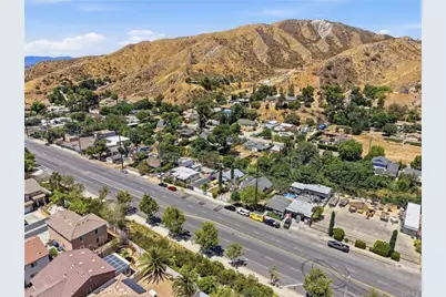 16775 Sierra Highway, Canyon Country, CA 91351 - Photo 23