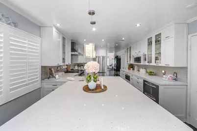 23549 Cherry, Newhall, CA 91321 - Photo 11