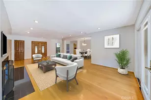 22548 Waterbury, Woodland Hills, CA 91364 - Photo 3