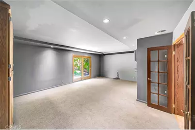 22548 Waterbury, Woodland Hills, CA 91364 - Photo 33