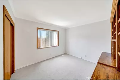 22548 Waterbury, Woodland Hills, CA 91364 - Photo 35