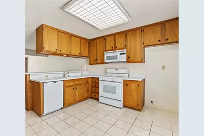 22269 1/2 Erwin, Woodland Hills, CA 91367 - Photo 5