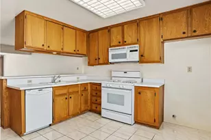 22269 1/2 Erwin, Woodland Hills, CA 91367 - Photo 5