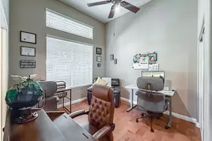 128 Laurel Ridge Dr, Simi Valley, CA 93065 - Photo 23