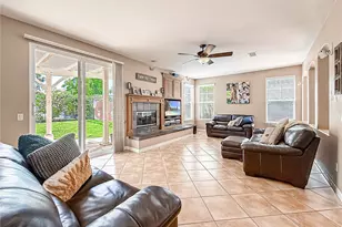 128 Laurel Ridge Dr, Simi Valley, CA 93065 - Photo 7