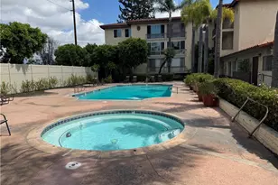 12830 Burbank, Valley Village, CA 91607 - Photo 31