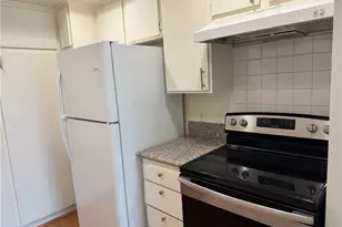 12830 Burbank, Valley Village, CA 91607 - Photo 13