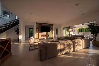 23262 Gonzales Drive, Woodland Hills, CA 91367 - Photo 17