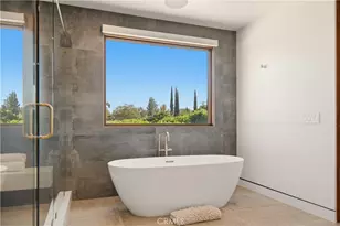 23262 Gonzales Dr, Woodland Hills, CA 91367 - Photo 51
