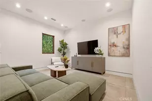 23262 Gonzales Dr, Woodland Hills, CA 91367 - Photo 65