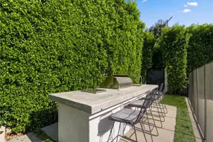 23262 Gonzales Dr, Woodland Hills, CA 91367 - Photo 59