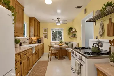 14766 Kingsbury Street, Mission Hills (San Fernando), CA 91345 - Photo 11