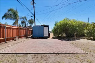 14766 Kingsbury St, Mission Hills (San Fernando), CA 91345 - Photo 35