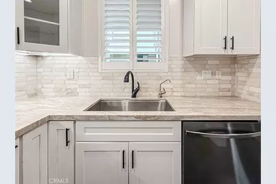 4724 Kester #109, Sherman Oaks, CA 91403 - Photo 13