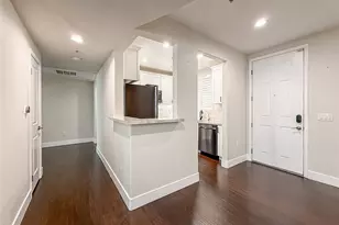 4724 Kester, Sherman Oaks, CA 91403 - Photo 15