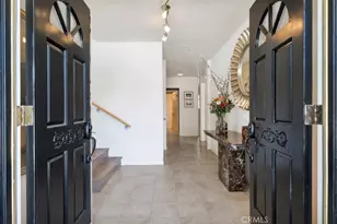 22445 Dardenne, Calabasas, CA 91302 - Photo 3