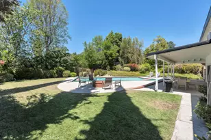 22445 Dardenne, Calabasas, CA 91302 - Photo 29