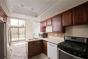 25145 Amberley, Valencia, CA 91355 - Photo 17