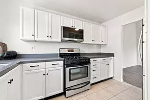 18350 Hatteras, Tarzana, CA 91356 - Photo 9