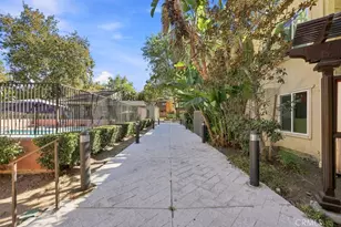 18350 Hatteras, Tarzana, CA 91356 - Photo 39