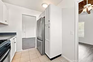 18350 Hatteras, Tarzana, CA 91356 - Photo 9