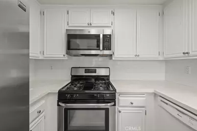 26974 Flo Lane #303, Canyon Country, CA 91351 - Photo 15