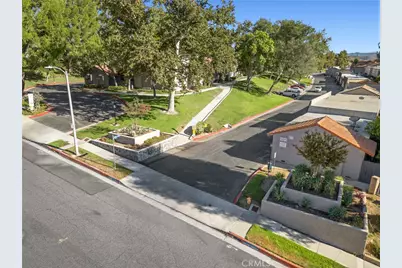 26853 Avenida Terraza, Saugus, CA 91350 - Photo 37