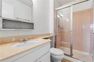 26853 Avenida Terraza, Saugus, CA 91350 - Photo 15
