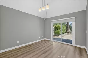 25906 Bellis Dr, Valencia, CA 91355 - Photo 15